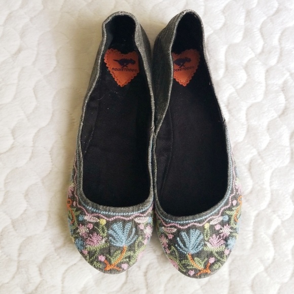 rocket dog floral shoes